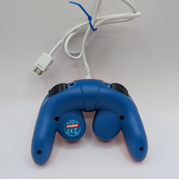 Mario Wired Fight Pad Red PDP Controller for Nintendo Wii 085-006-MA - TESTED - Picture 2 of 3